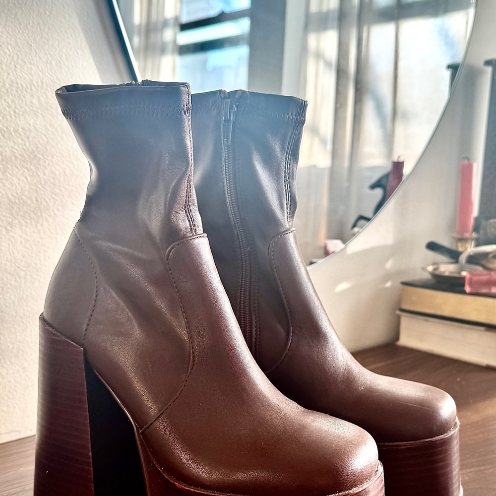 Steve Madden Eve Wooden Platform Boots